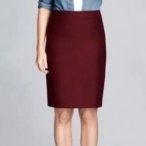 J Crew "The Pencil Skirt"  - Raspberry/Plumb Size 00P - Picture 1 of 9